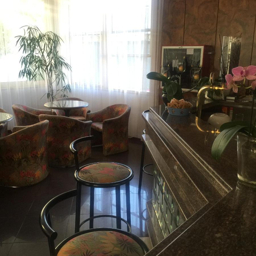 בלריה-איגאה מרינה Hotel Calypso מראה חיצוני תמונה